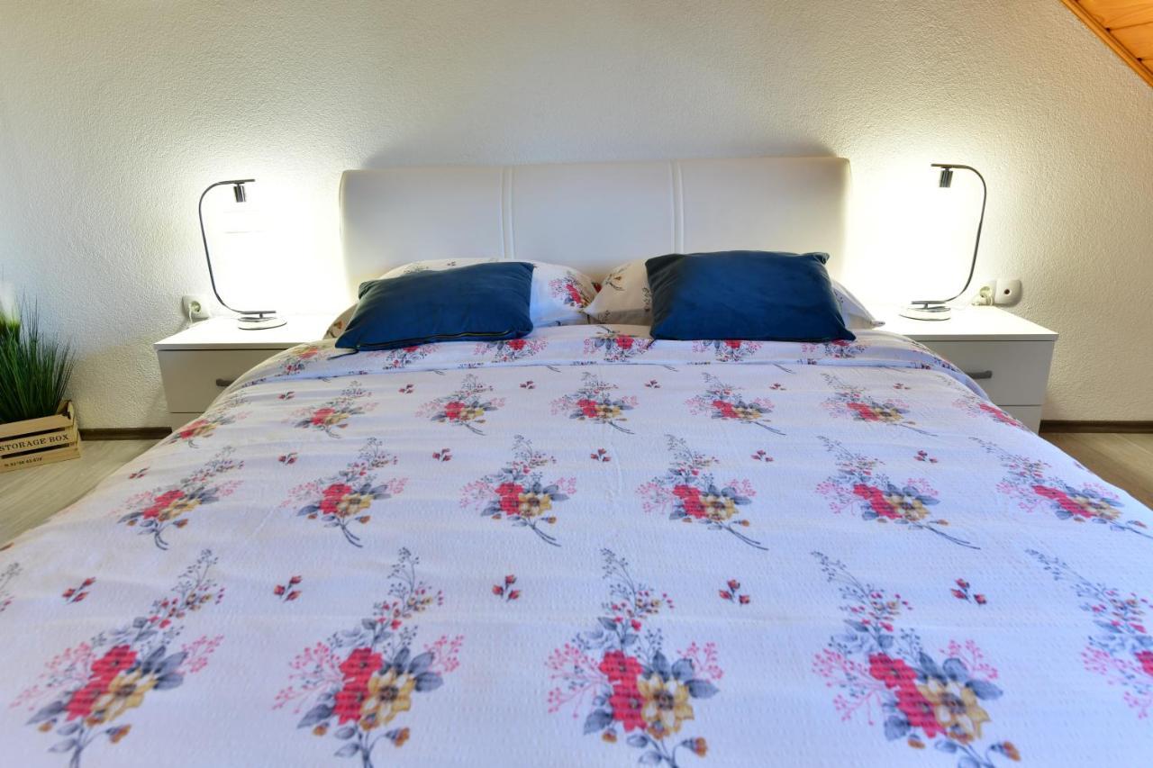 Guest House Jagoda Rakovica Bagian luar foto