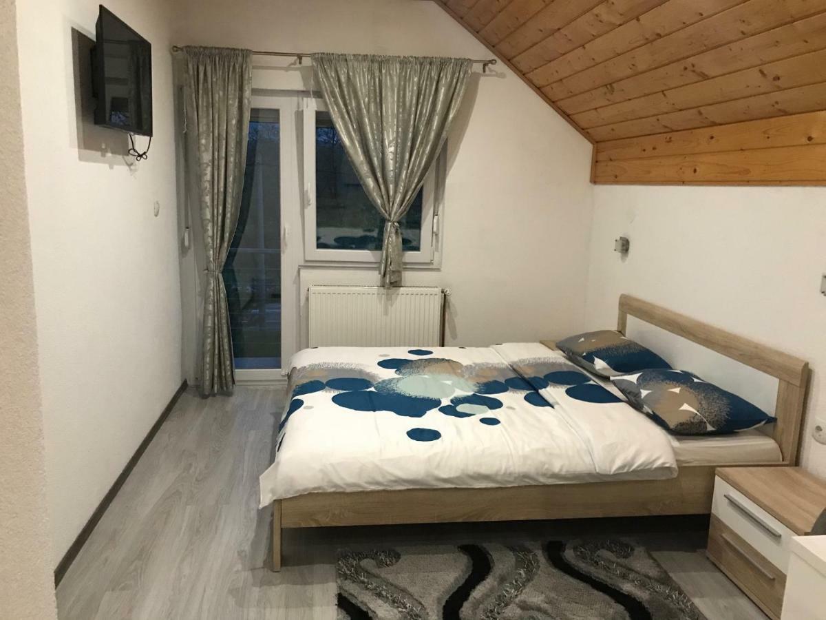 Guest House Jagoda Rakovica Bagian luar foto